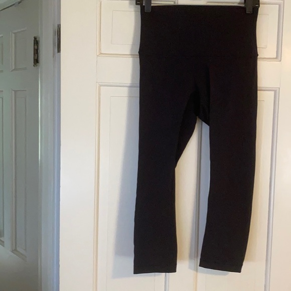Lululemon wunder under crop - Picture 1 of 3
